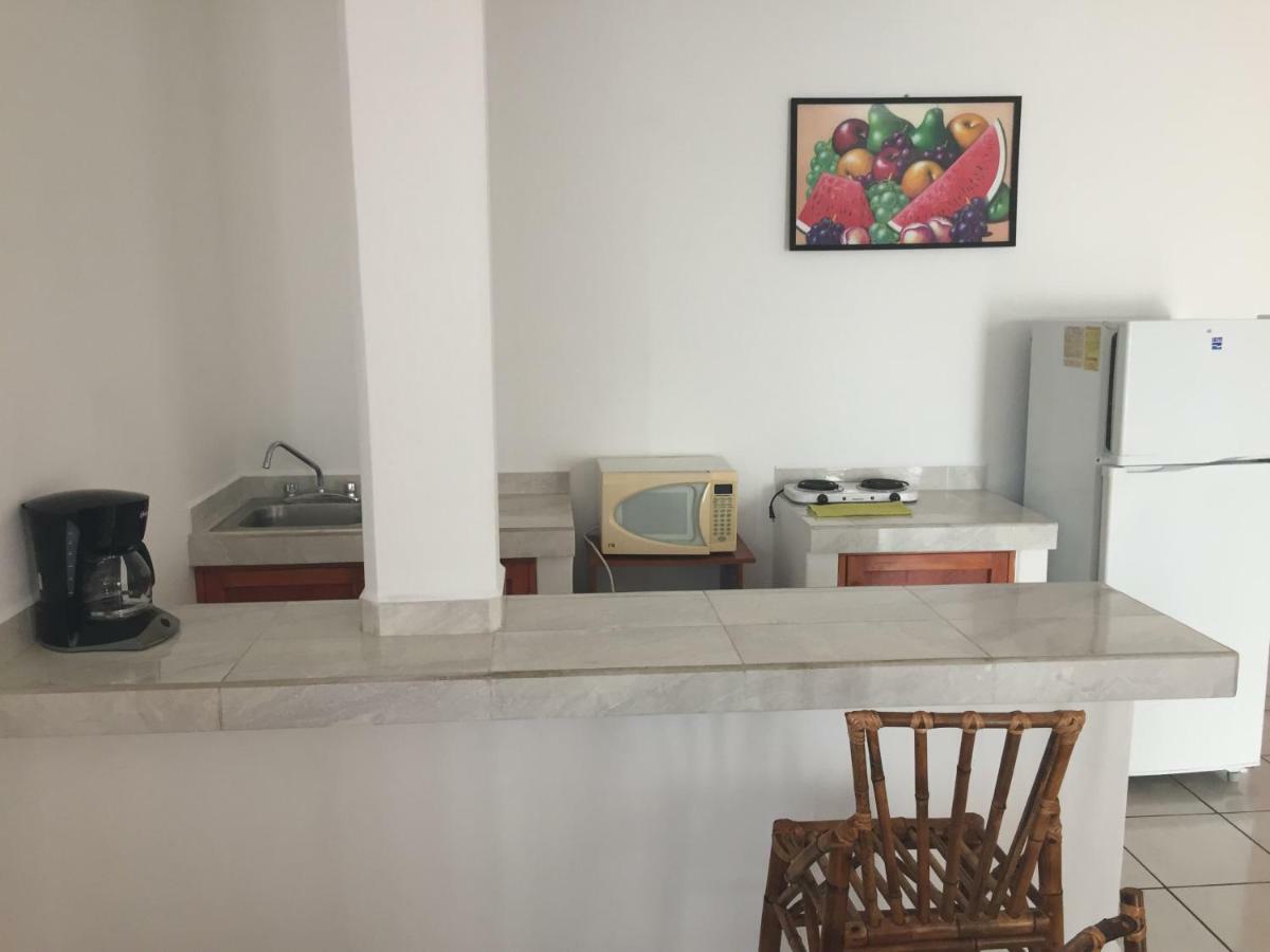Departamentos Lalo Apartment Zihuatanejo Bagian luar foto