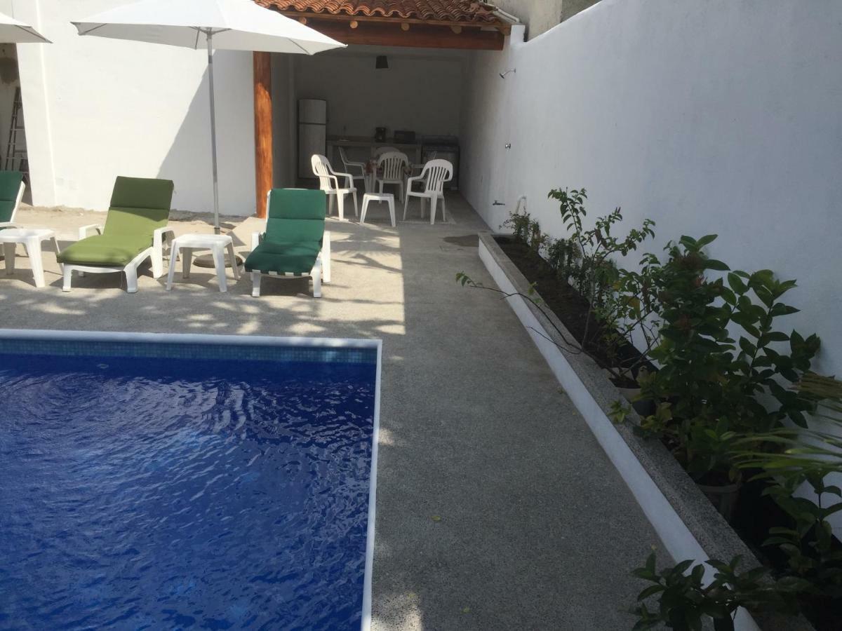 Departamentos Lalo Apartment Zihuatanejo Bagian luar foto