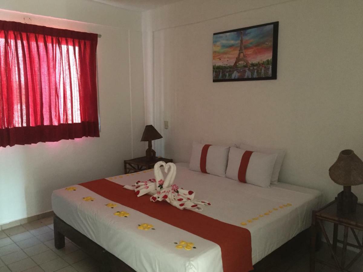 Departamentos Lalo Apartment Zihuatanejo Bagian luar foto